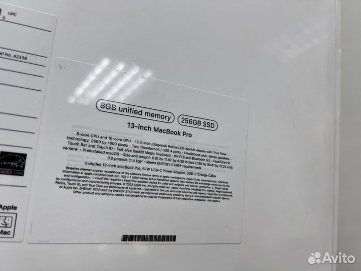 Hoвый MacBook 13 Pro M2 8\256 Gb +