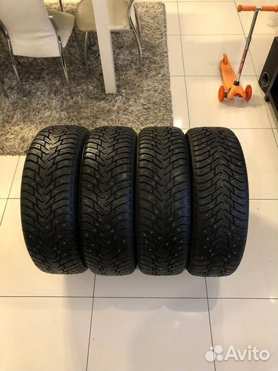 Nokian Tyres Hakkapeliitta 8 205/55 R16