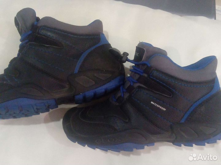 Ботинки демисезонные для мальчика Geox 31р