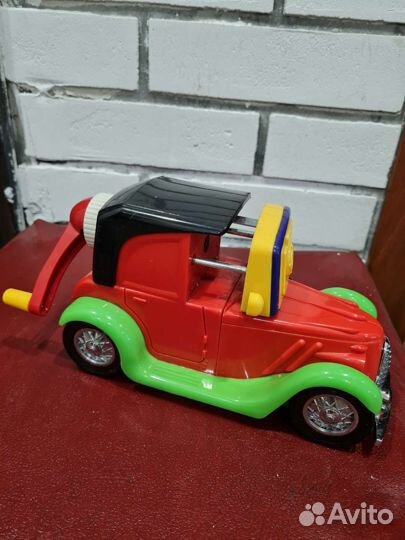 Точилка для карандашей механическая