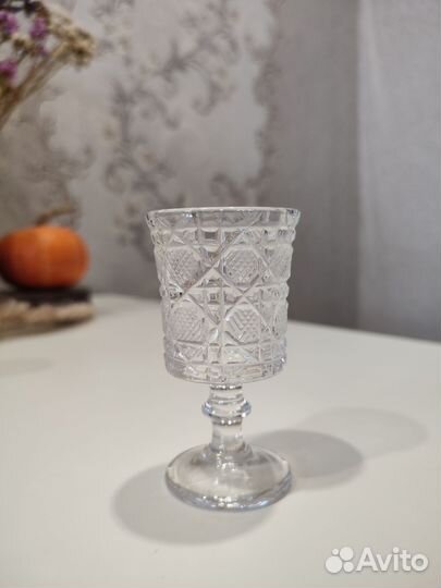 Хрустальные рюмки