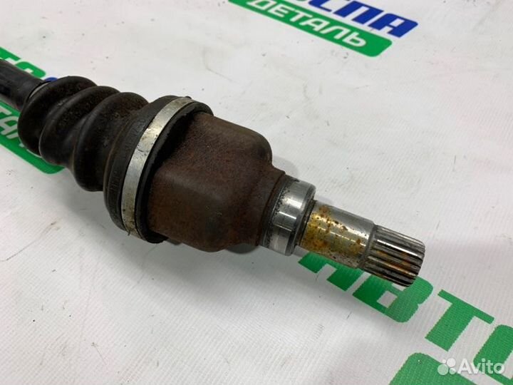 Привод в сборе передний левый Peugeot 208 хетчбек