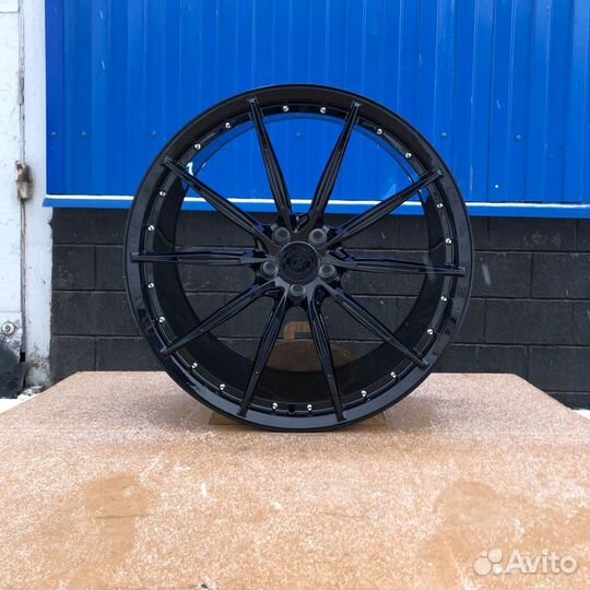 Кованые диски GT Forged R23 на Mercedes G class