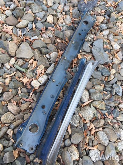 Toyota rav 4 2004 планка телевизора верхняя