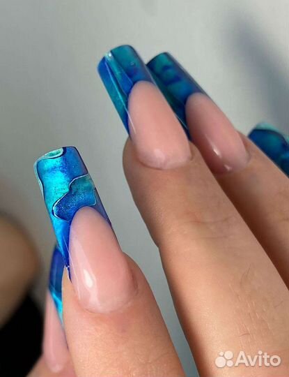 Маникюр педикюр