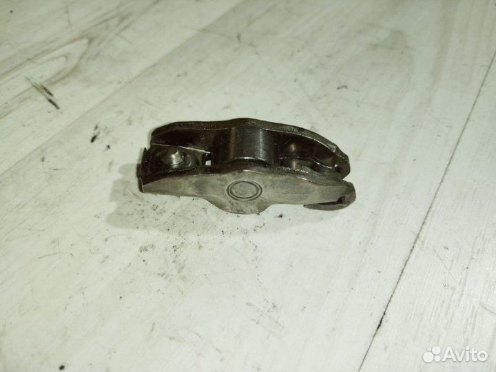 Рокер Volvo Xc90 D5244T4 2006