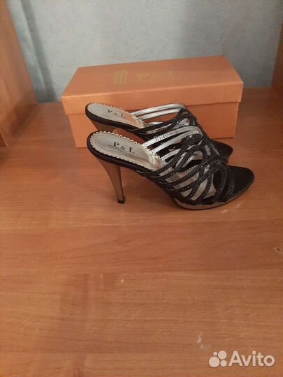 Босоножки женские разные