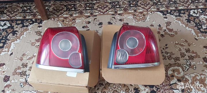 Задние фонари Toyota Avensis restyling