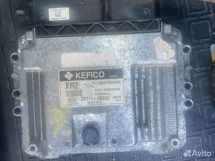 Эбу блок управления двигателем на kia ceeb 2