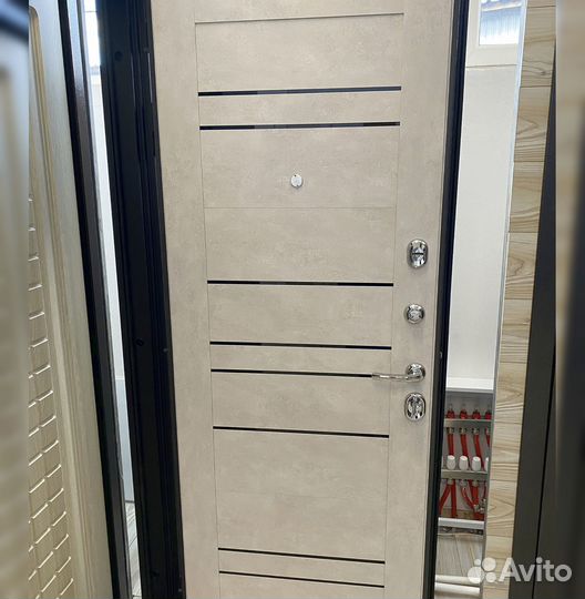 Дверь входная