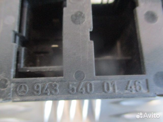 Блок кнопок Mercedes-Benz A9435400146