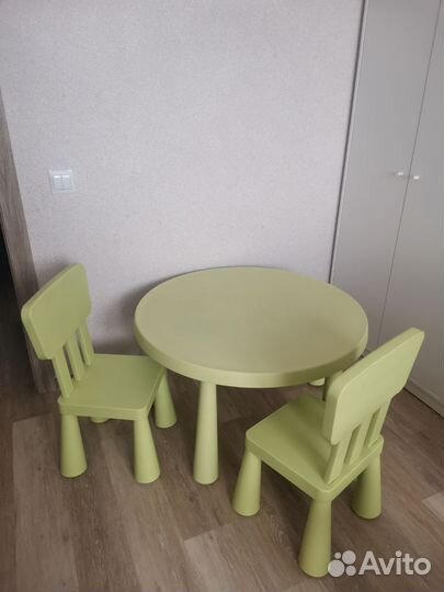 Стол и стулья IKEA детские