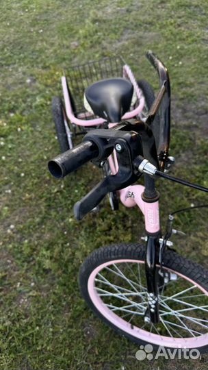 Велосипед трехколесный с багажником