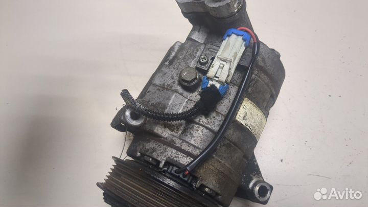 Компрессор кондиционера Opel Insignia