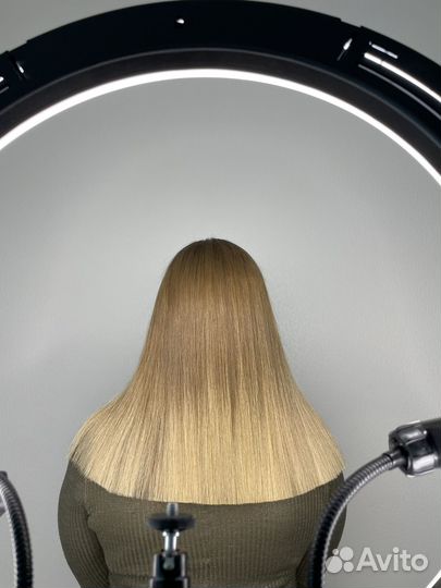 Модель на комплексную чистку волос