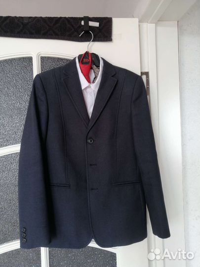 Пакетом костюм и вещи на школьника рост160-165