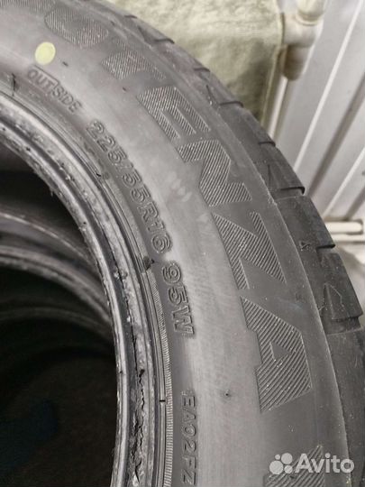 Bridgestone Potenza RE002 Adrenalin 225/55 R16
