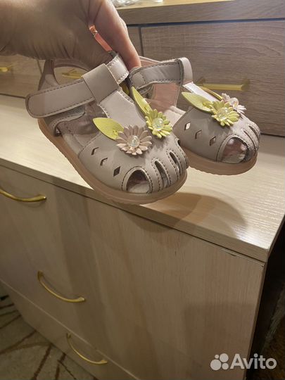 Сандали для девочки