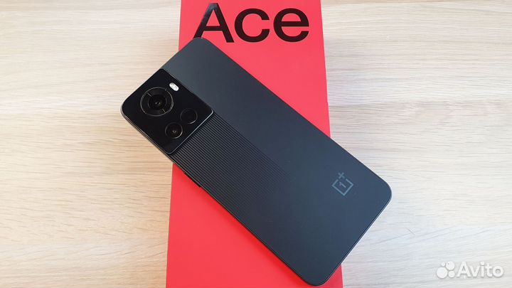 OnePlus Ace, 8/256 ГБ