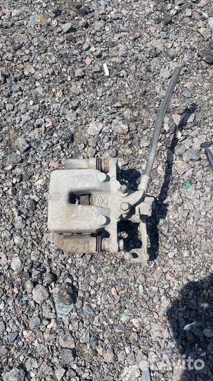 Суппорт задний левый Kia Cerato 3 YD G4FG 2014