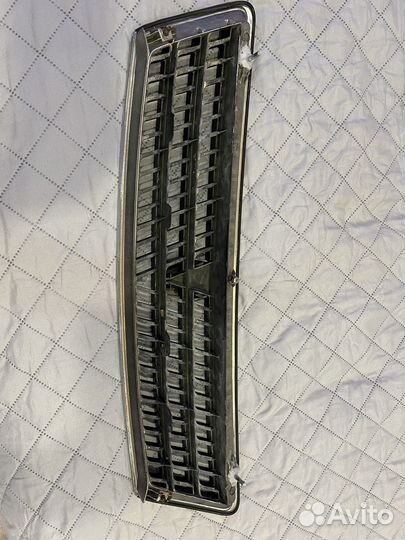 Решетка радиатора chaser 100