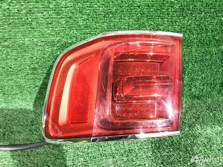 Б/У Б/У Фонарь правый внешний Bentley Bentayga