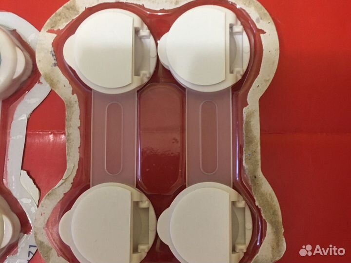 Ограничитель на мебель для детей