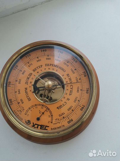 Барометр утёс деревянный