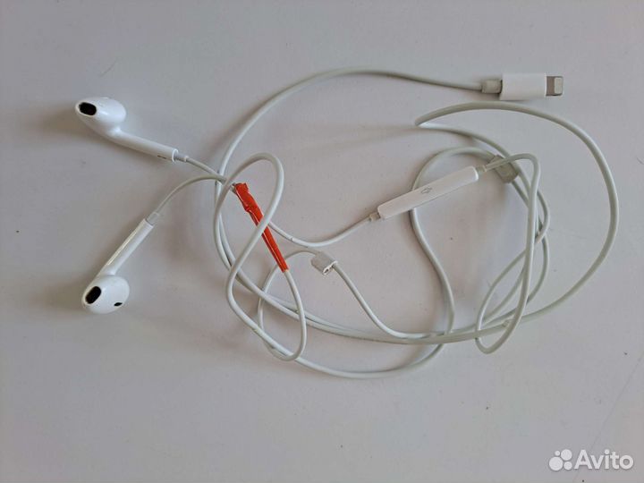 Наушники Apple проводные, повреждён провод