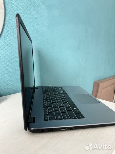Asus VivoBook 15