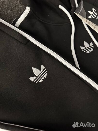 Спортивный костюм Adidas мужской новый