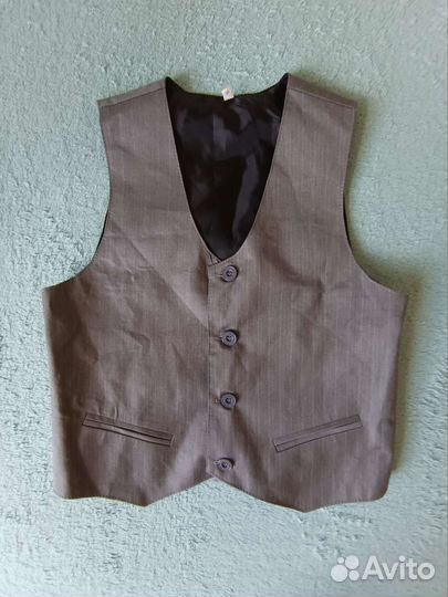 Школьная форма костюм на мальчика 128 134 новый