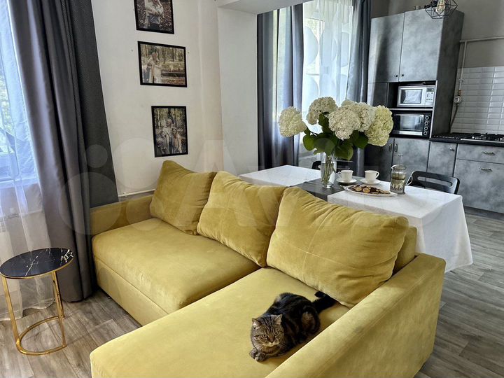 3-к. квартира, 80,1 м², 1/2 эт.