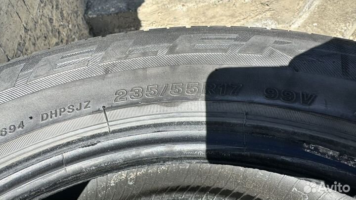 Bridgestone Desert Dueler 235/55 R17