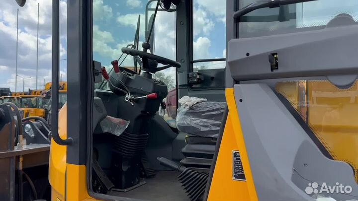 Фронтальный погрузчик Granit ZL920, 2023