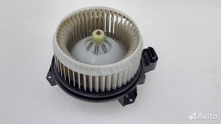 Моторчик отопителя Toyota Camry XV50 2arfe 2013