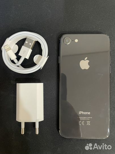 iPhone 8, 64 ГБ