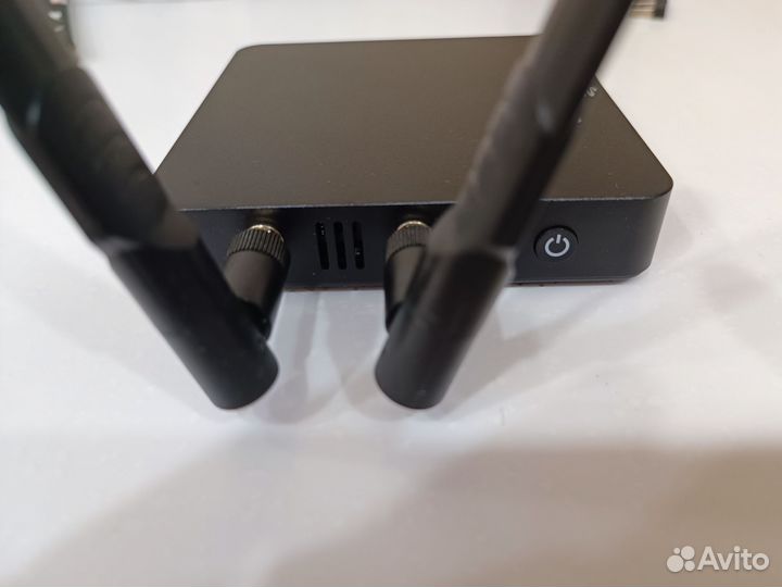 Приставка Android ugoos AM6B Plus 4 Гб, 32 Гб