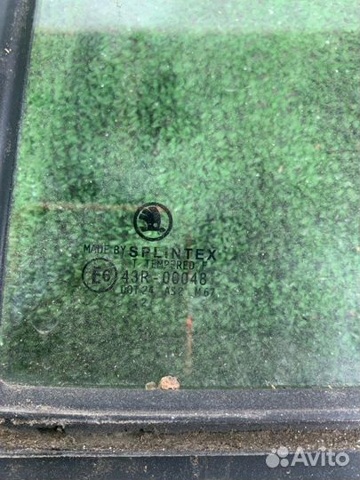 Стекло двери Skoda Fabia универсал 1.4 AME 2002