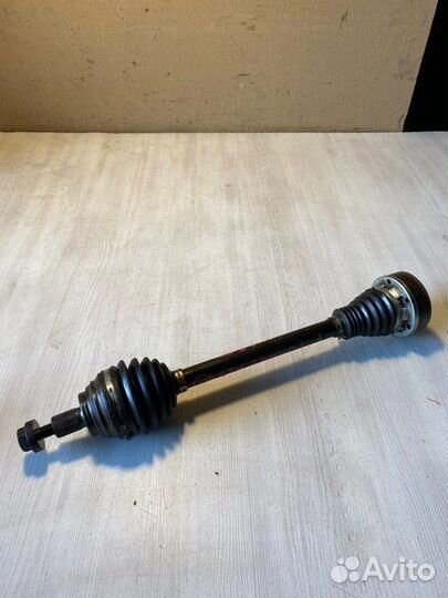 Привод передний левый Volkswagen Golf 5 BSE