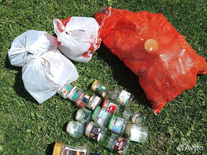 Много банок,крышки