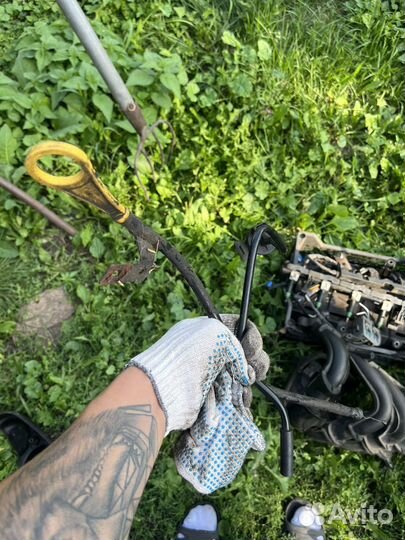 Запчасти с двигателя ford