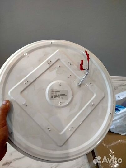 Продам светильники потолочные светодиодные