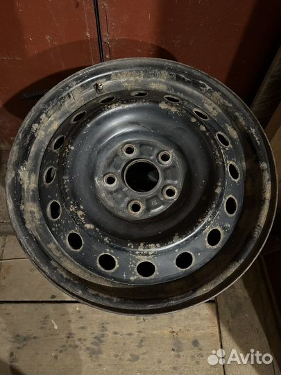 Штампованные диски r16 5x114,3 Toyota corolla