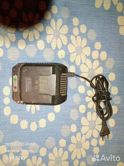 Зарядное устройство elitech