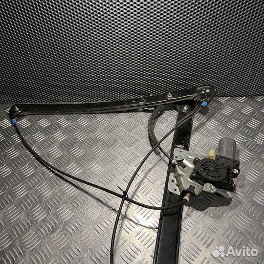 Стеклоподъемник BMW X5