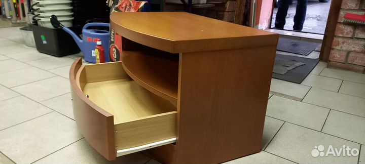 Тумба прикроватная