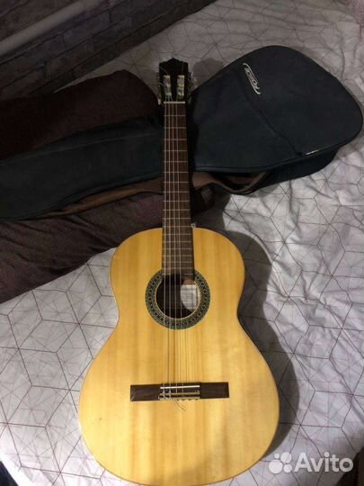 Акустическая гитара Perez 610