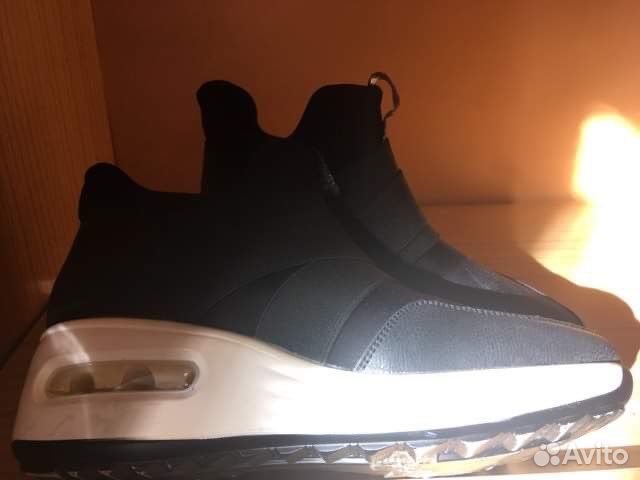 Кроссовки ботинки новые