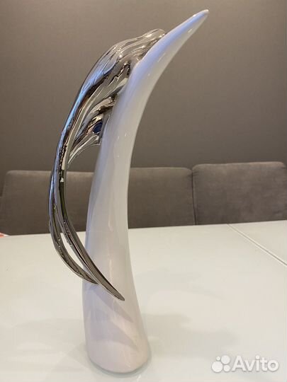 Статуэтка птичка